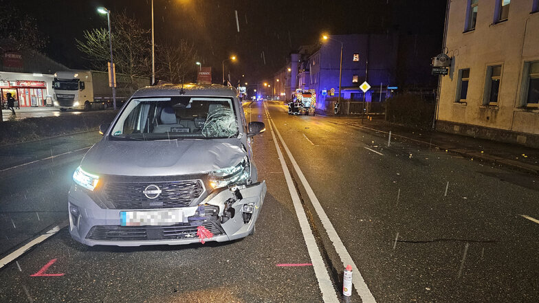 Fußgängerin kommt in Zwickau bei Unfall ums Leben