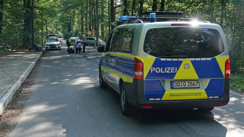 Erneut ist eine Radfahrerin in Dresden tödlich verunglückt. Nun soll das Tempolimit an der Stelle reduziert werden.