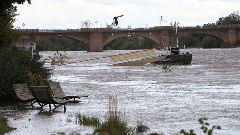 Auch in Pirna steigt die Elbe ziemlich schnell an.