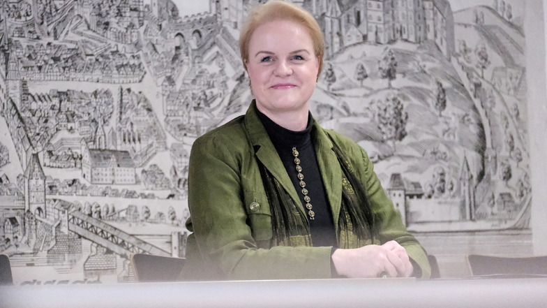 Simone Panitz ist die neue Projektkoordinatorin im Auftrag des Vereins 1.100 Jahre Meissen e.V.    Im Kleinen Ratssaal des historischen Rathauses stellte sie sich am Dienstagnachmittag auf einer Pressekonferenz vor.