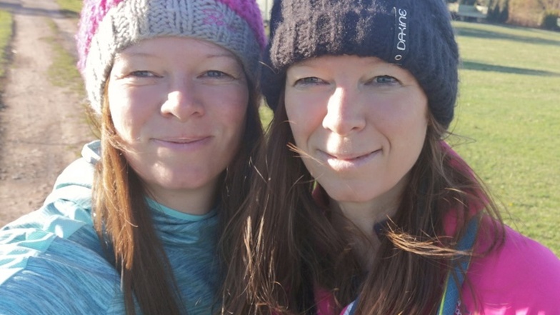 Eineiige Zwillinge, doch diesmal einander nicht genug. Katja Gertel (links) sucht für ihre Schwester einen Stammzellspender.