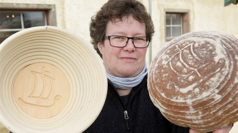 Ute Pfütze bietet seit 2017 Gärformen für Brote an, die ihr Mann Timo auch mit Motiven nach Kundenwunsch herstellt.