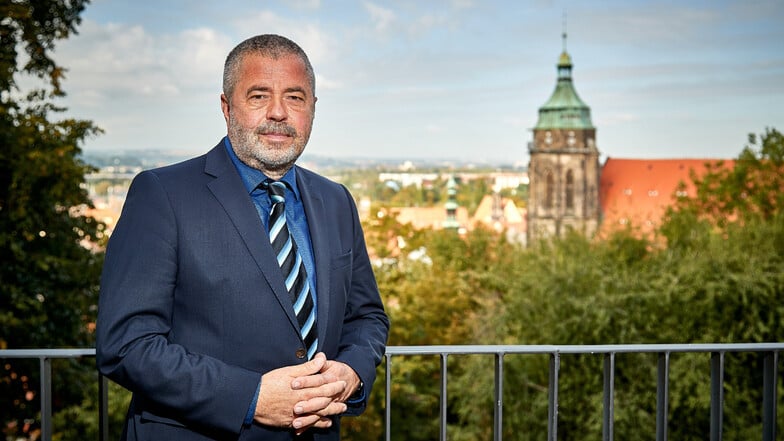 Michael Geisler ist seit 1994 Landrat in Pirna. Wenn er im Juni 2022 wiedergewählt wird, wird er Sachsens dienstältester Landrat sein.