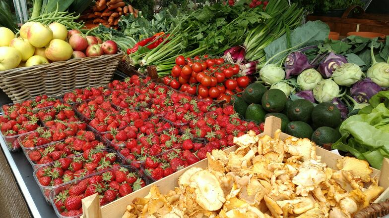 Frisches sowie regionales Obst und Gemüse ist nur ein Teil des Grünmarktes in Meißen.