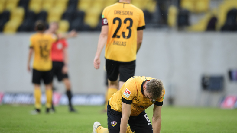 Dynamos Abstieg in die 3. Liga lässt sich kaum noch vermeiden. Fußballfans in Deutschland finden das ungerecht.