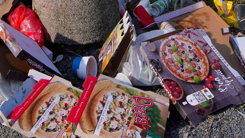 Pizzakarton finden die Mitarbeiter der Stadtreinigung besonders unangenehm, auch dann, wenn sie leer sind.