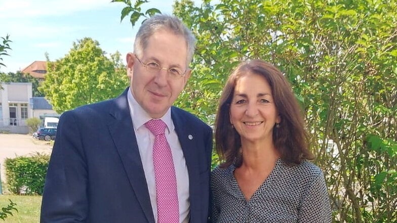 Hans-Georg Maaßen und Sylvia Kaufhold am Rande eines Landtagswahlkampftermins in Bautzen.