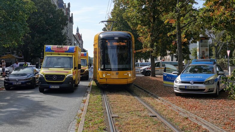 Weiterer Unfall mit neuer Dresdner Straßenbahn