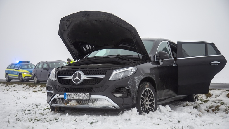 Nach Verfolgungsjagd über die A4: Mercedes-Insassen in U-Haft