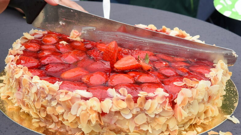 Süße Versuchung: Erdbeertorten gibt es in unzähligen Variationen.