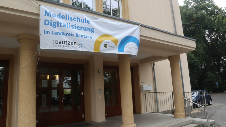 Die Oberschule Lohsa ist neben der Oberschule Lauta und der Förderschule in Bautzen Modellschule für die Digitalisierung.