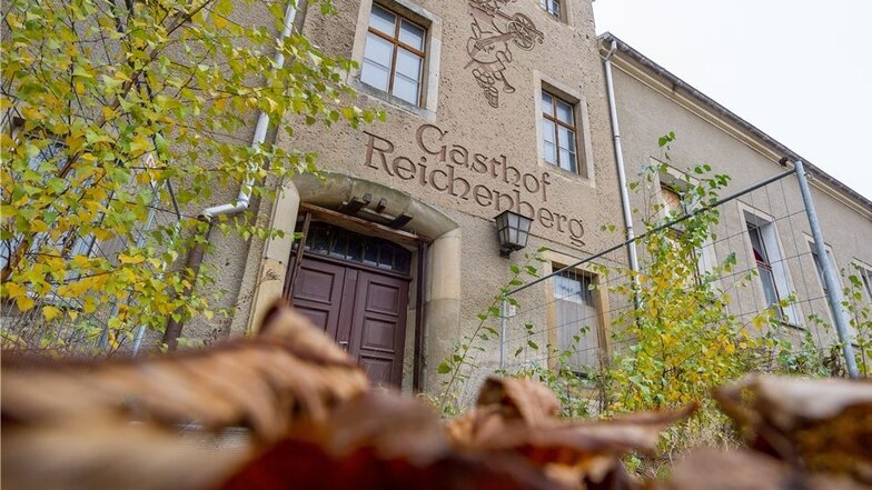 Schon lange kein schöner Anblick mehr: Der Gasthof Reichenberg hat eine über 400-jährige Geschichte. Im nächsten Jahr soll diese nun zu Ende sein.