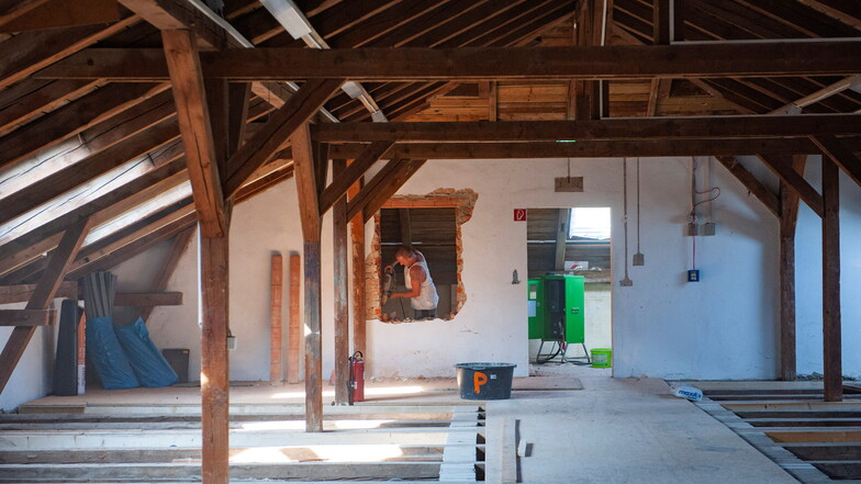 Der Komplettausbau des Dachgeschosses in der Förderschule auf dem Remonteplatz gehörte zu den letzten Maßnahmen der umfangreichen Sanierung.