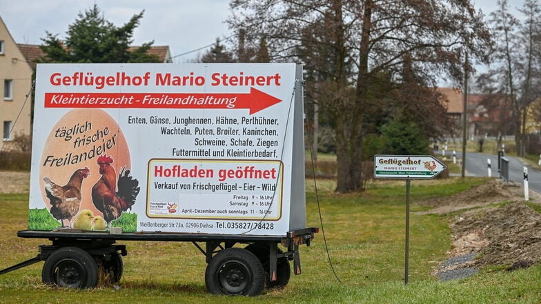 Von Mario Steinerts Geflügelhof war ein Kühl-Lkw am Sonntagabend fast leer nach Horka gefahren. Am Stammsitz des Unternehmens wurde er in der folgenden Nacht geklaut.