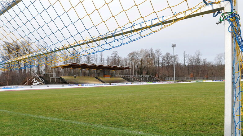 Auf der Müllerwiese in Bautzen soll auch weiterhin Oberliga-Fußball gespielt werden. Darauf einigte sich der Verein bei der Mitgliederversammlung.