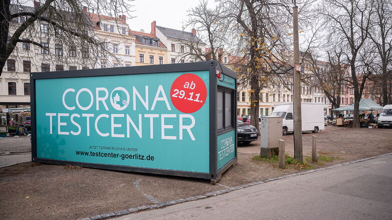 Das Corona-Testcenter auf dem Wochenmarkt an der Elisabethstraße in Görlitz betreibt ebenfalls Stefan Menzel.