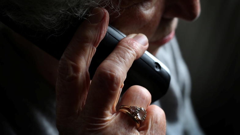 Der Versuch, zwei Senioren in Riesa am Telefon zu betrügen, scheiterte zum Glück.