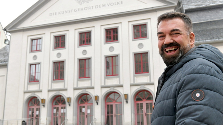 Sergio Raonic Lukovic ist Intendant am Mittelsächsischen Theater.