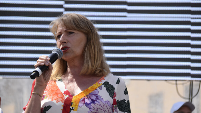 Ministerin Petra Köpping vor einem Monat beim Dresdner CSD.