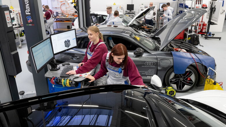 VW richtet Ausbildung auf E-Mobilität aus