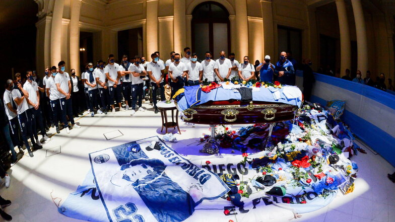 Zusammenstöße bei Maradona-Totenwache
