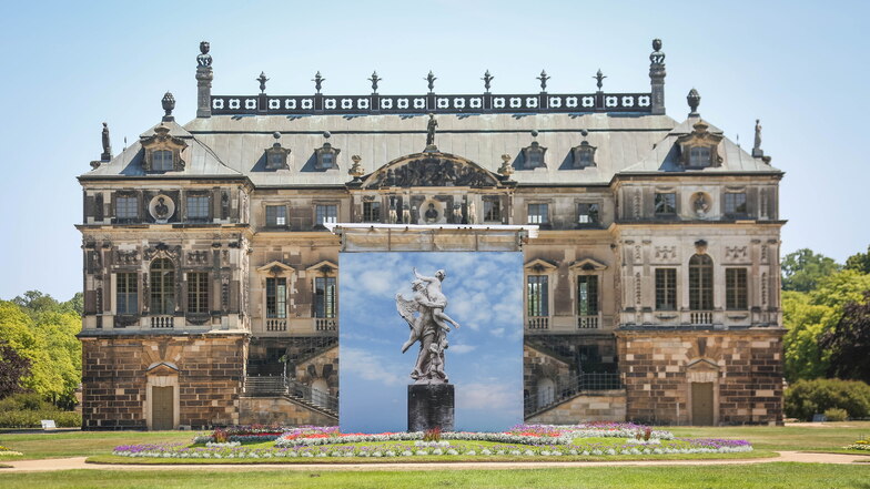 Direkt vor dem Palais ist das provisorische Häuschen, unter dem die beschädigte Marmorskulptur „Die Zeit raubt die Schönheit“ im Großen Garten steht.