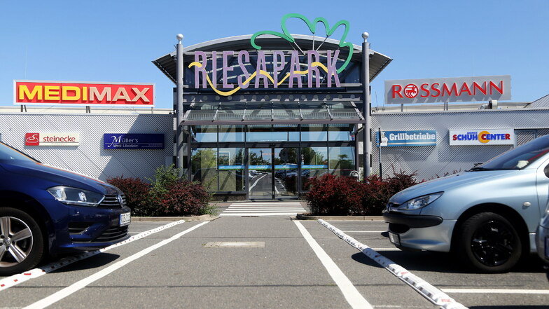 Im Einkaufszentrum Riesapark ist am Wochenende eingebrochen worden.