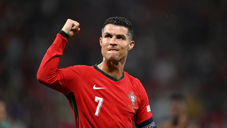 Die Erleichterung über den Auftaktsieg war groß bei den Portugiesen. Auch bei Cristiano Ronaldo. Bei wem er sich besonders zu bedanken hatte, wusste er ganz genau.
