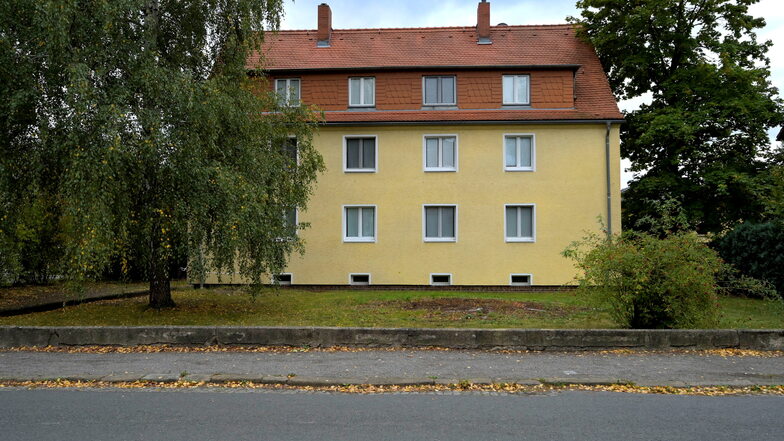 Dieses Wohnhaus an der Johannes-Brahms-Straße in Dresden wird zur Asyl-Unterkunft.