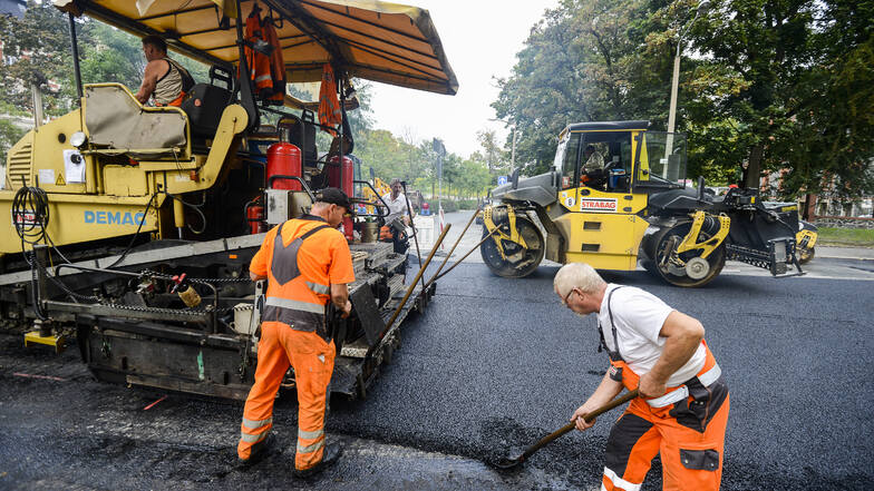 Auch in diesem Jahr werden die Straßenbauer im Landkreis Görlitz zu tun haben.