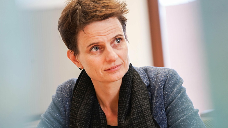An Bautzens Baubürgermeisterin Juliane Naumann gibt es Kritik aus dem Stadtrat wegen der hohen Kosten für die neue Kita am Schützenplatz. Die SPD hält das für falsch.