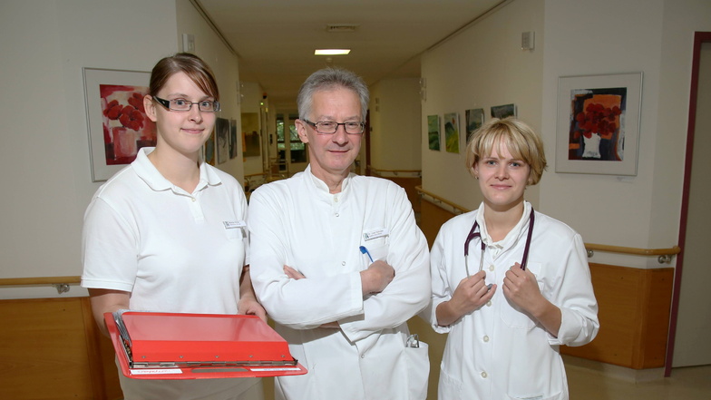 2015 stieg Sandra Beinlich (rechts) als Assistenzärztin im Krankenhaus Emmaus Niesky ein, nun hat sie das Facharztzentrum verlassen und wird ab Frühjahr 2022 ihre eigene Praxis leiten.