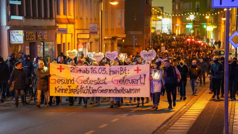 Über 1.000 Menschen bei Corona-Protesten in Bautzen
