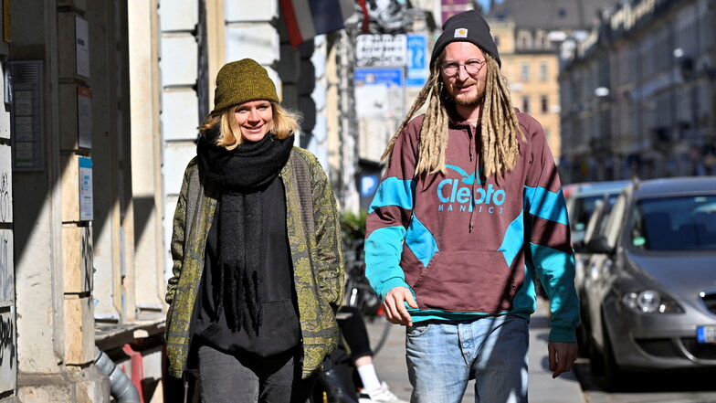 Die beiden Streetworker der Diakonie Dresden, Sascha König und Alexa Stolze, helfen jungen Menschen in der Neustadt.
