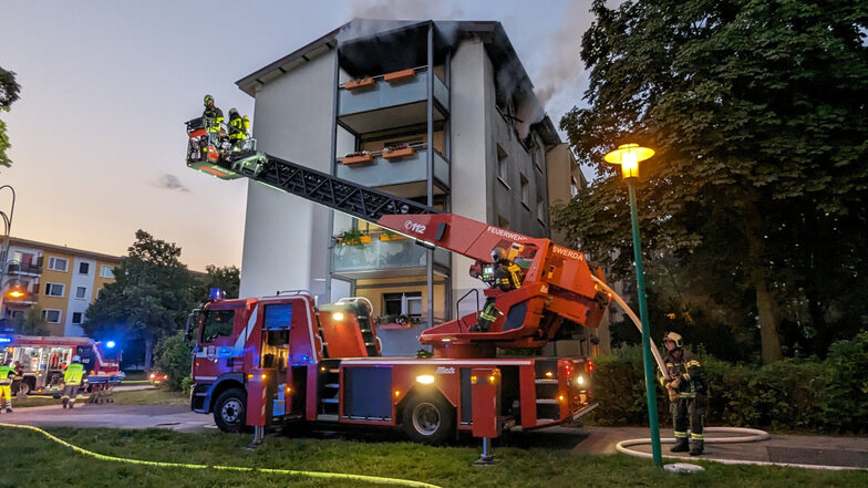 Toter bei Wohnungsbrand in Hoyerswerda entdeckt