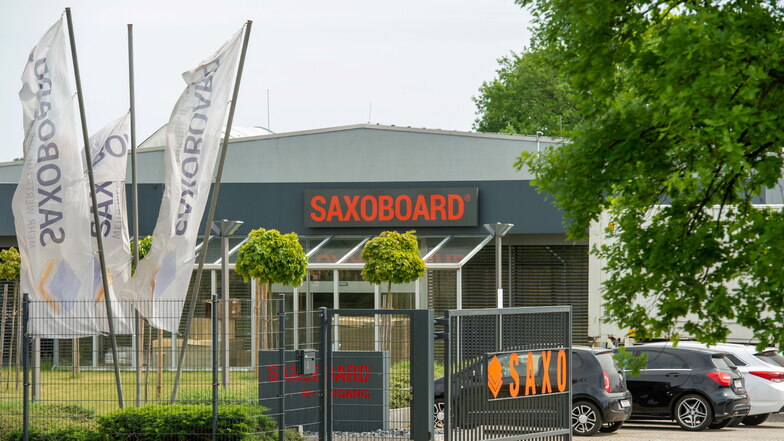 Die Firma Saxoboard im Gewerbegebiet Zschieschen will größer werden und hat jetzt zusätzliche Flächen gekauft.