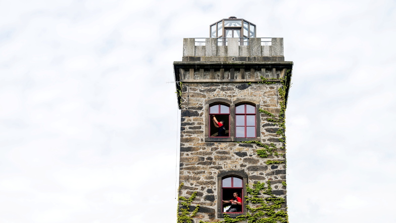 Bischofswerda: Neue Fenster für Turm auf dem Butterberg