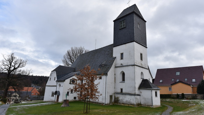 Die Höckendorfer Kirche liegt zentral in der neuen Kirchgemeinde Klingenberg-Kreischa.