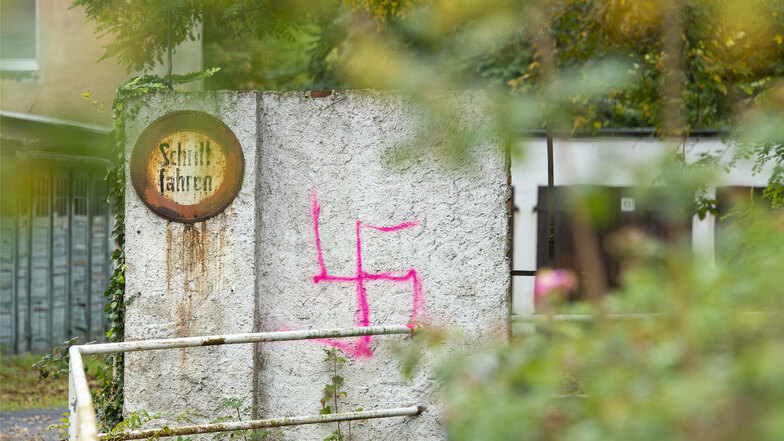 Rechtsextremer Vandalismus im Stadtzentrum von Riesa
