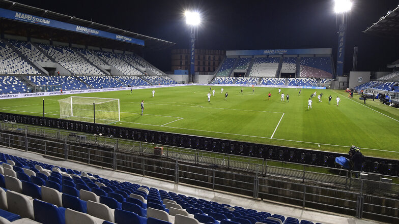 Italien, Reggio Emilia: Blick ins leere Mapai-Stadion. Aufgrund des Coronavirus fand das Spiel ohne Zuschauer statt. 