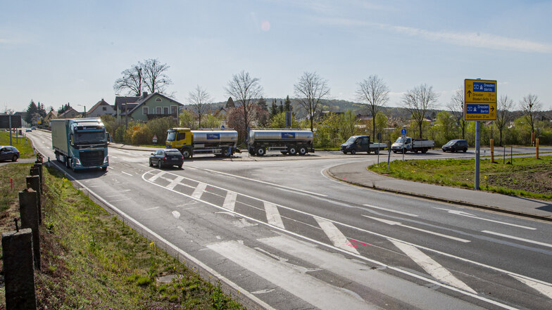 In Laußnitz beginnen jetzt Bauarbeiten auf der B 97. Dort wird ein größerer Abschnitt saniert.