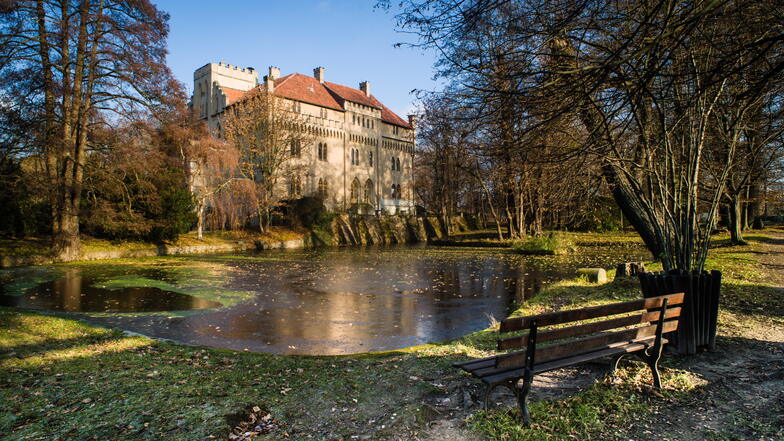 Schloss Seifersdorf war über Generationen im Besitz der Familie Brühl und prachtvoll ausgestattet.