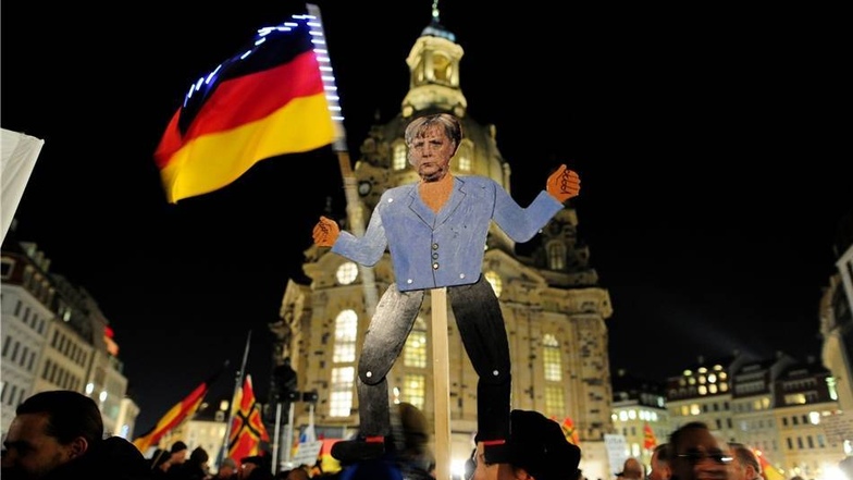 Auch am 2. November versammelten sich Pegida-Anhänger wieder in Dresden.