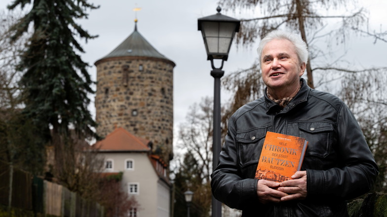 Andreas Bensch hat eine Chronik der Stadt Bautzen verfasst. Diese erzählt auf 600 Seiten, was in den mehr als 1.000 Jahren Stadtgeschickte passiert ist.