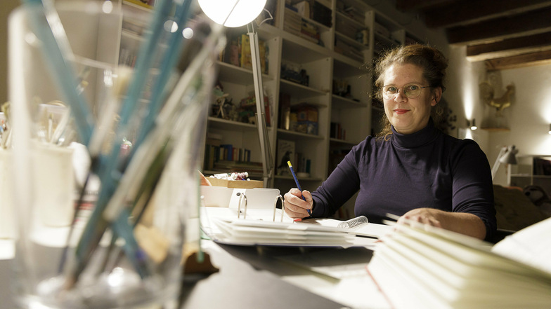 Sabine Euler kam 2002 nach Görlitz. Sie arbeitet als freie Autorin. In der Coronakrise griff sie wieder zu Stift und Papier.