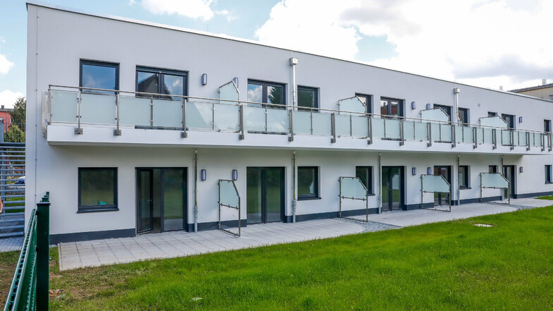 26 seniorengerechte Wohnungen sind mitten im Wohngebiet Oberland in Ebersbach entstanden. Alle haben einen Balkon oder eine Terrasse. 