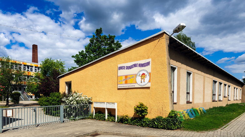 Die Bewegte Grundschule Hermsdorf hat einen der schönsten Schulgärten in Sachsen. Sie wurde jetzt zum Landessieger gekürt.