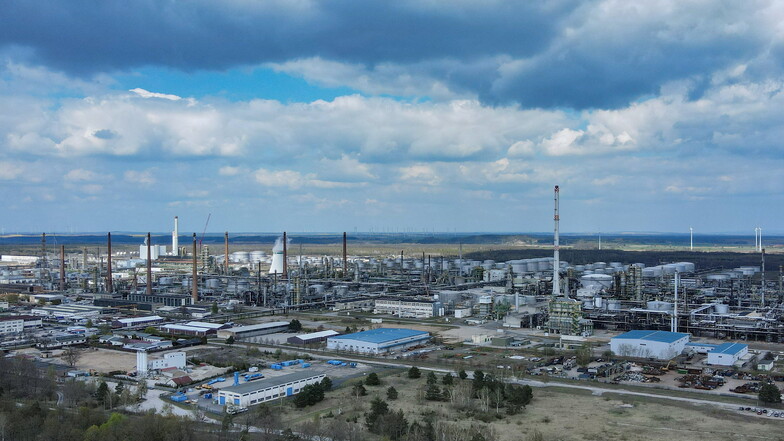 Blick auf das Gelände der PCK-Raffinerie GmbH in Schwedt.