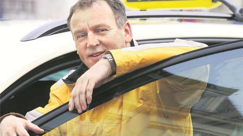 Heiko Graf, stellvertretender Vorstand der Taxigenossenschaft Zittau, gehört zu den Fahrern, die sich gegen das Finanzamt in Löbau gewehrt – und gewonnen haben. Künftig müssen sie für Krankenkassenfahrten nur noch sieben statt wie bisher 19 Prozent abführ