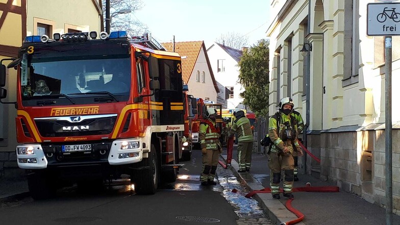 Die Feuerwehr konnte das Feuer im Haus in der Fährstraße schnell löschen.
